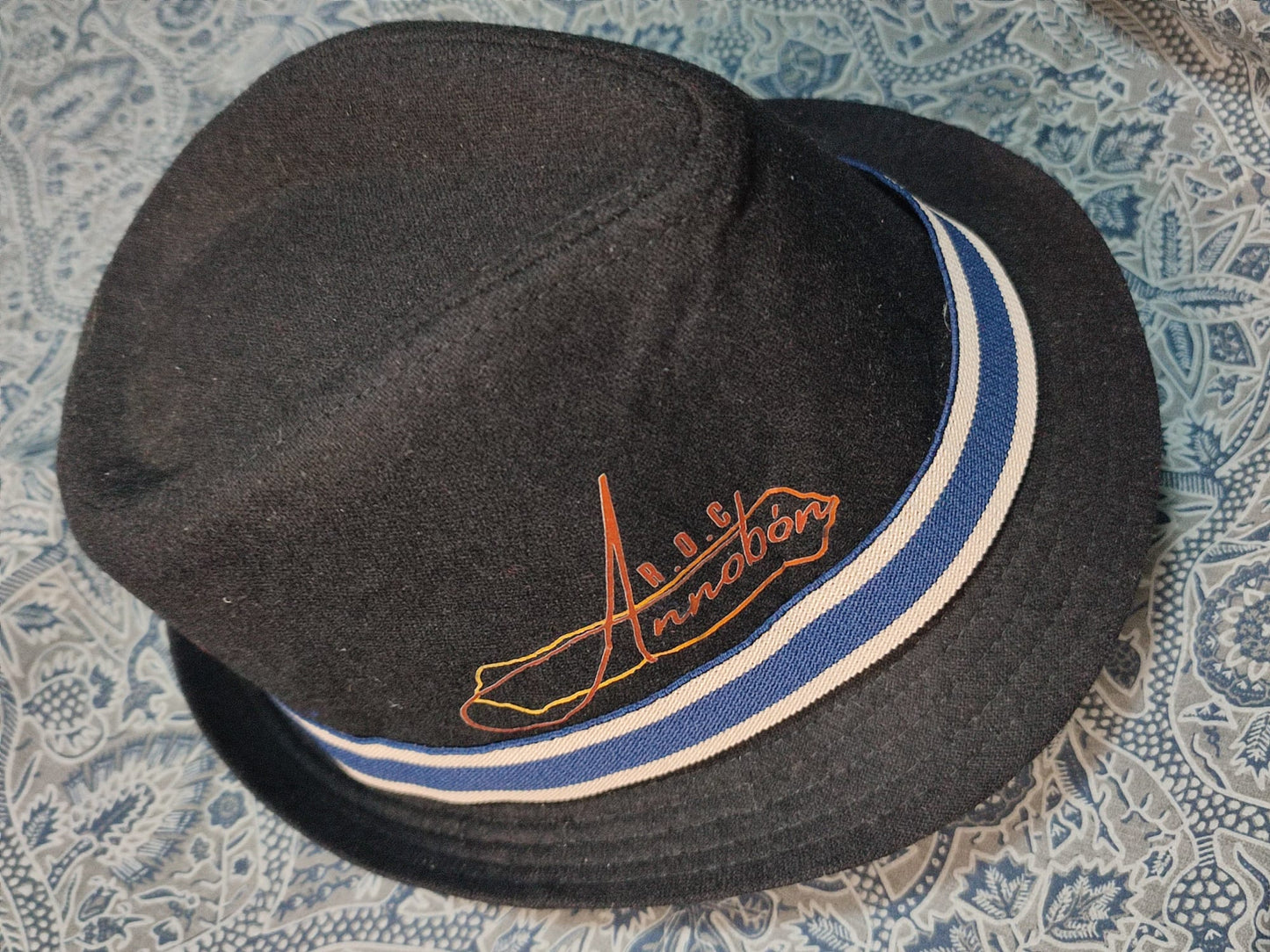 GORRA ANNOBÓN